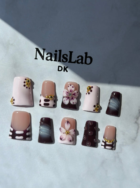 Bloom & Berry – Duck Nails