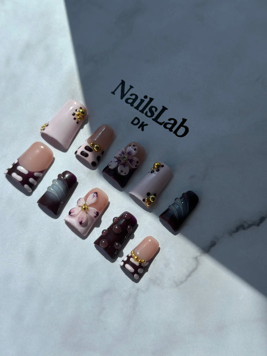 Bloom & Berry – Duck Nails